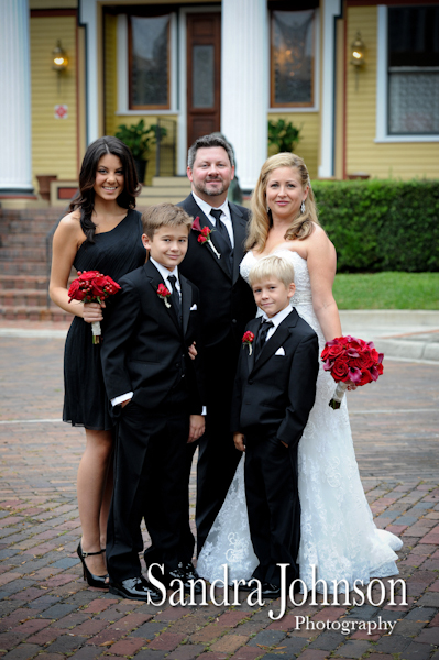 Best Courtyard Lake Lucerne wedding photographer - Sandra Johnson (SJFoto.com)